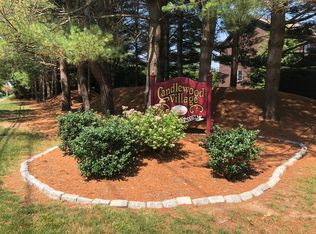 121 Candlewood Dr, Enfield, CT 06082