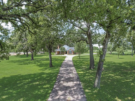 4th image of 130 Vz County Road 3509