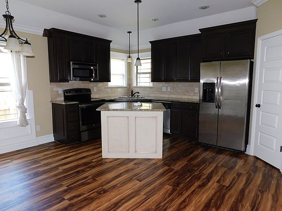 5th image of 3839 Napa Dr