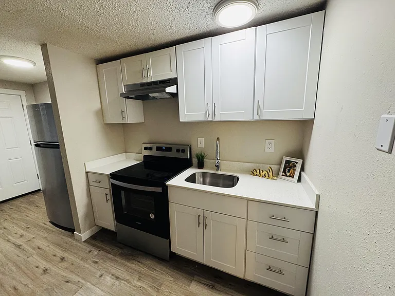 Cornerstone Apartments — Photo 8