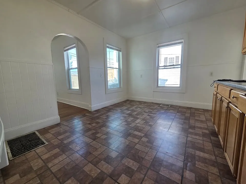 2 bed, $2,250 — Photo 3
