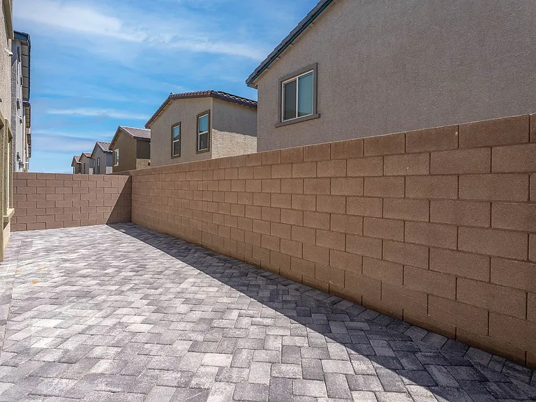 9938 Ullom Dr — Photo 38