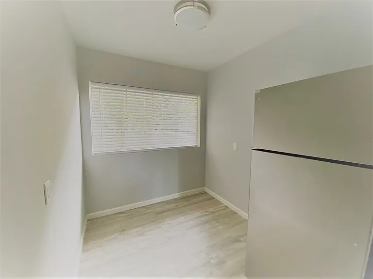 1448 Butler Ave #2 — Photo 9