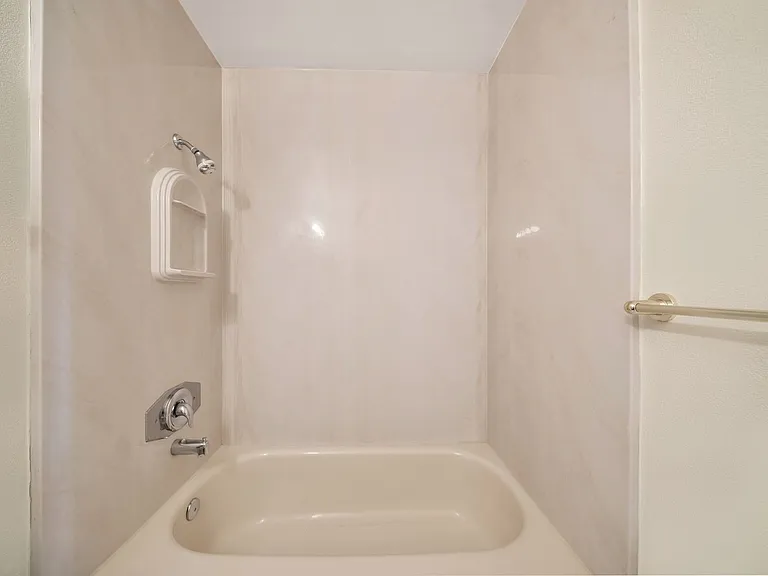 2809 N Granite Reef Rd — Photo 11