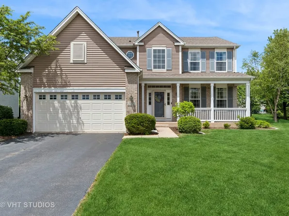1170 Dorr Dr, Sugar Grove, IL 60554