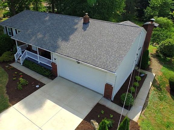 2nd image of 1341 Cranbrook Dr NE