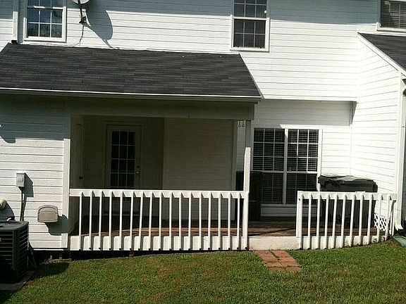 2nd image of 114 Sommersby Dr #114