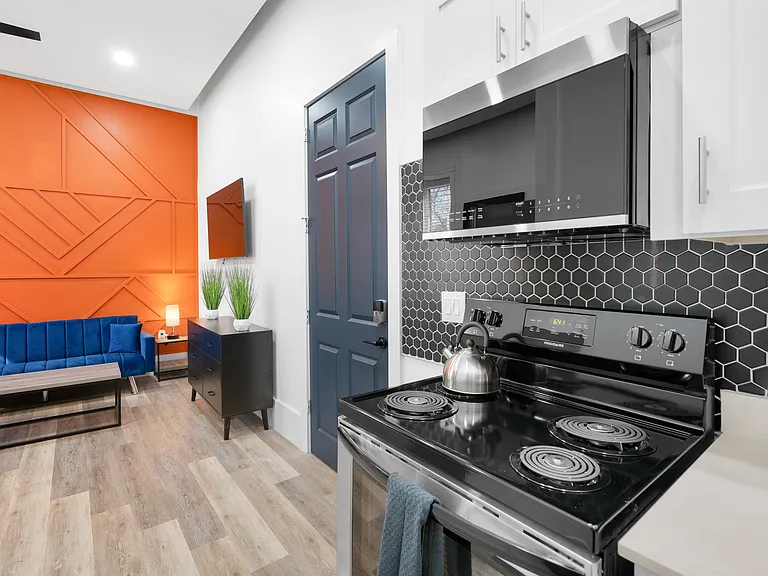 1301 E Columbus Dr #A — Photo 8