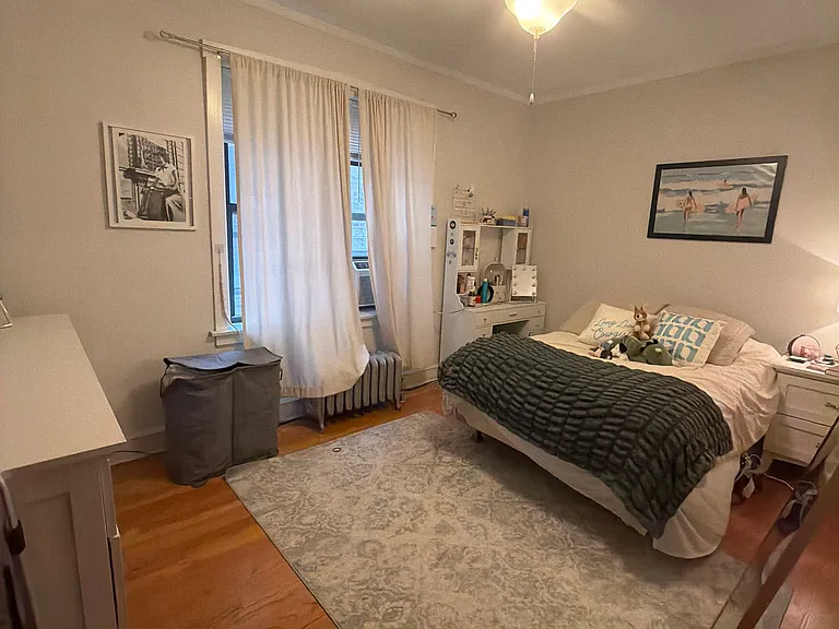 3526 N Bosworth Ave #2 — Photo 4