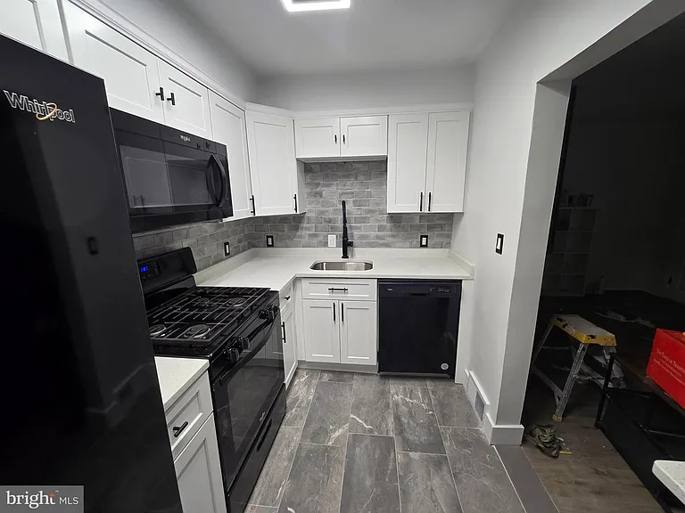 1116 Gleneagle Rd #1 — Photo 3