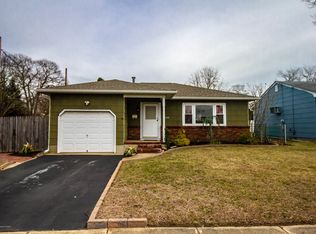 1200 Treeneedle Rd, Point Pleasant Beach, NJ 08742