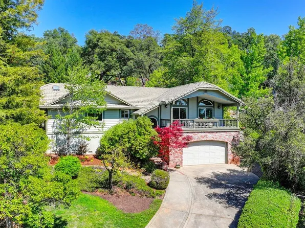 160 Hidden Creek Dr, Auburn, CA 95603