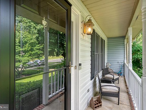 5th image of 619 Kildonan Ct