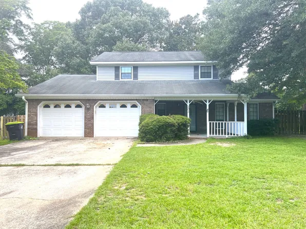 103 Hunters Gln, Byron, GA 31093