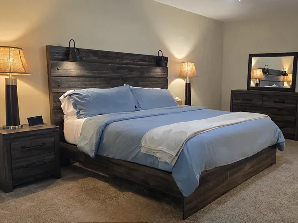 202 Ridgeway Dr, Enterprise, AL 36330