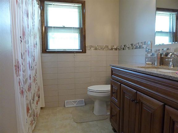 5th image of 3032 Westmore Dr