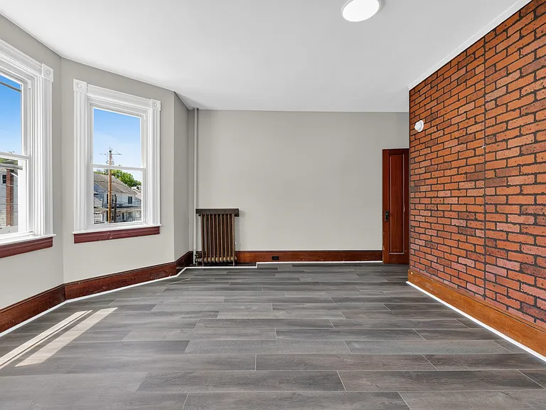 265-267 E Bertsch St #3 — Photo 12