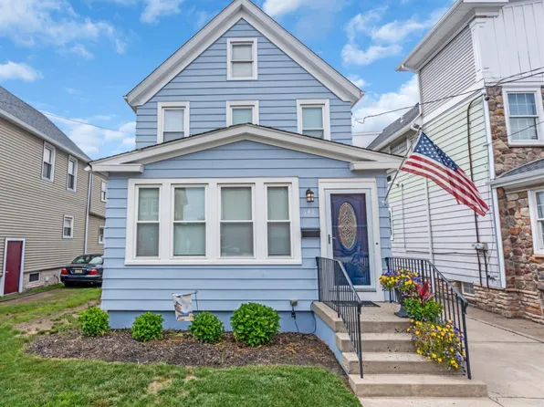 143 Emerson St, Carteret, NJ 07008
