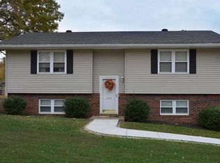 2066 Curling Dr, Madisonville, KY