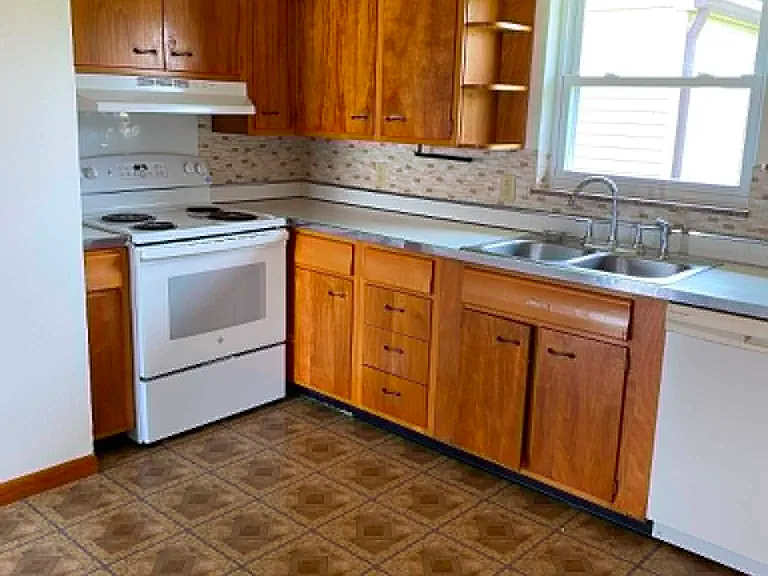 Eat in kitchen