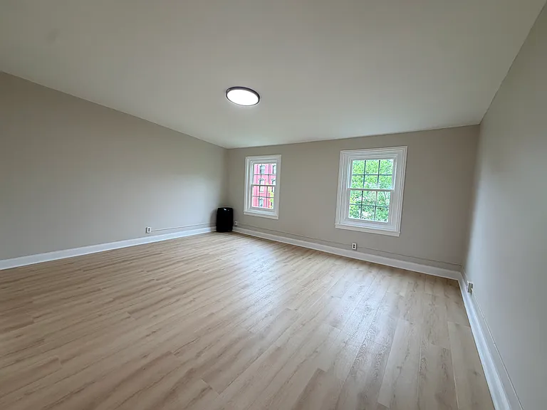 217 Northampton St #4 — Photo 3