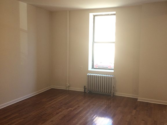 5th image of 855 Ocean Ave APT 1B