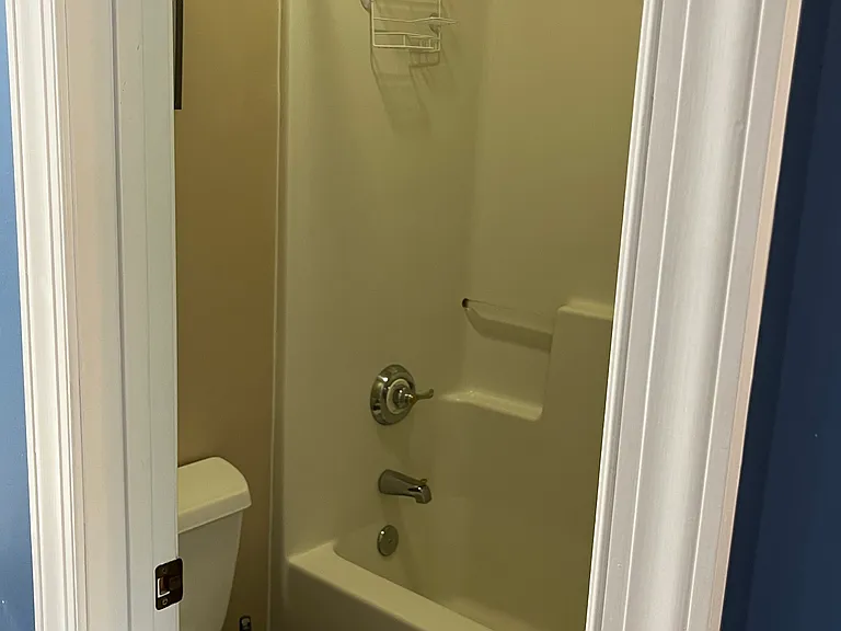 2555 Saint James Dr #506-A — Photo 5