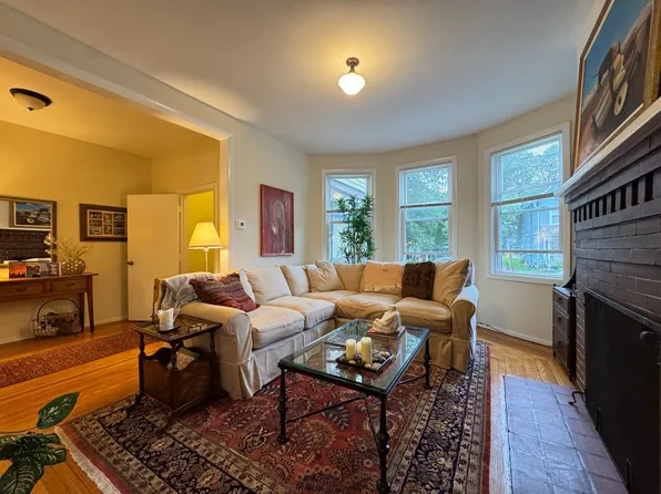 6 Barnett St, New Haven, CT 06515