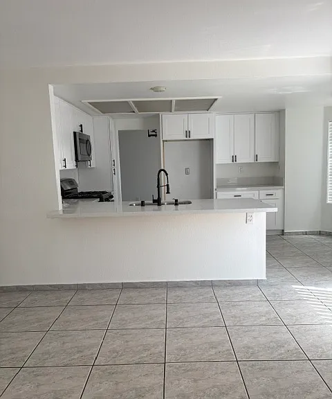 12830 Tiverton Ct — Photo 5