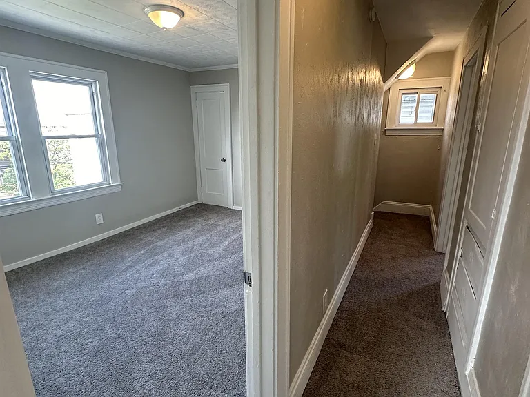 11021 Western Ave — Photo 28