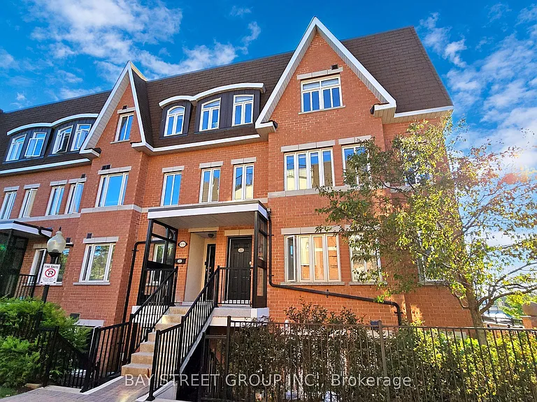308 John St #212 — Photo 3