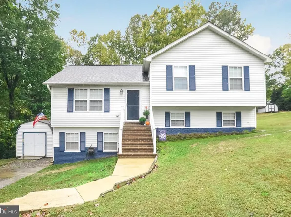 39055 Loris Ct, Mechanicsville, MD 20659
