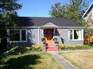 6037 44th Ave SW, Seattle, WA 98136