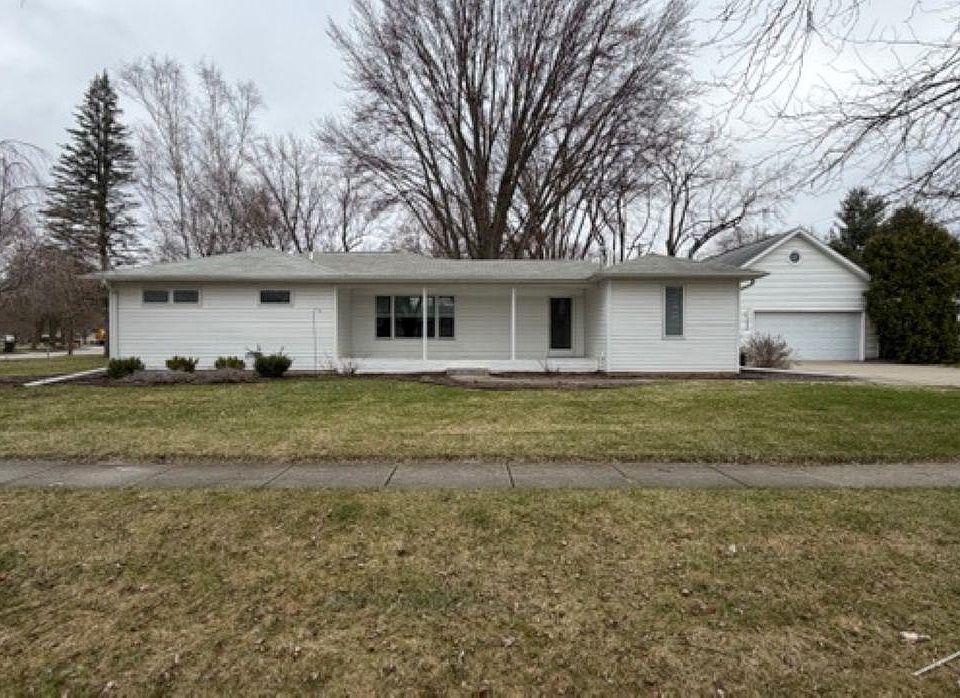 1st image of 701 Airfield Ln