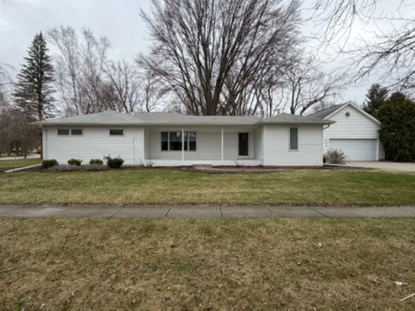 701 Airfield Ln, Midland, MI 48642