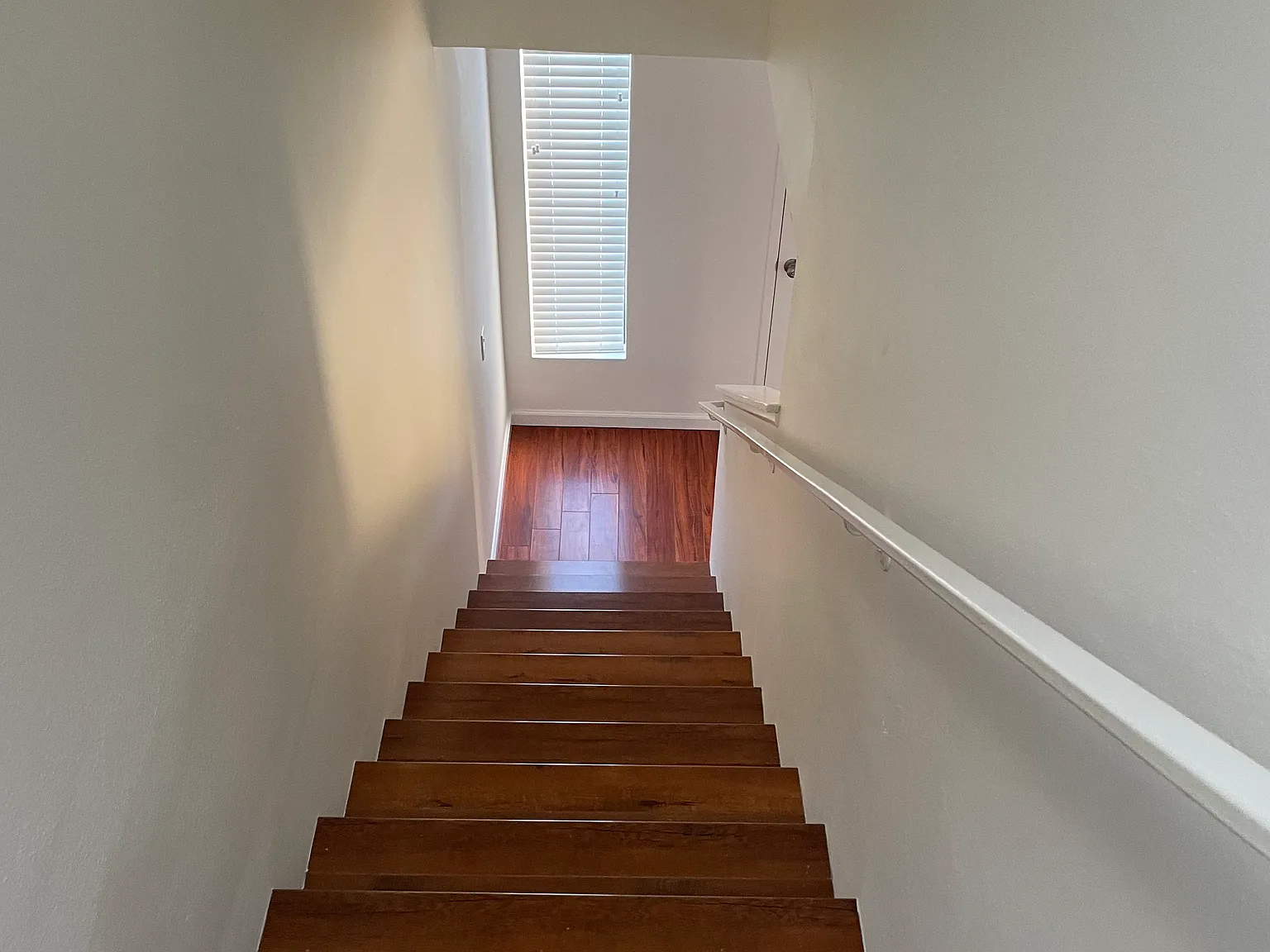 3 bed, 2.5 bath, 1332 sqft, $4,000 — Photo 4