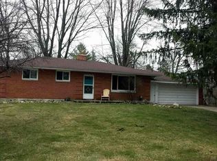 640 Robbinann Dr, Waterford, MI 48328