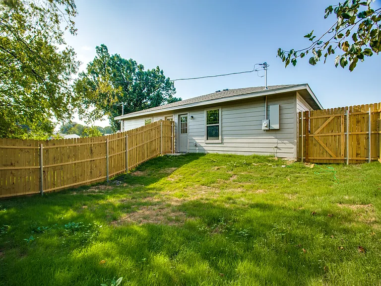 8106 Tanner Ave #8106 — Photo 16