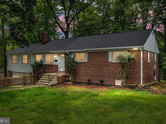3rd image of 3300 Brandy Ct