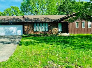 7468 Norris Dr, Marion, IL 62959