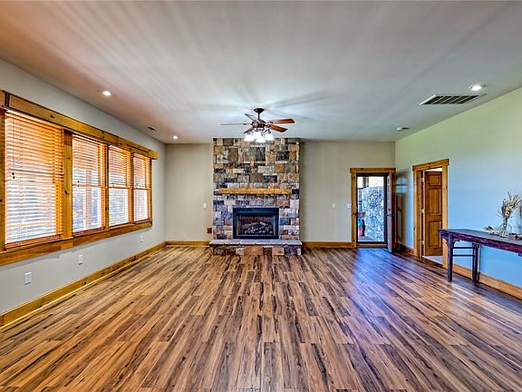 8th image of 225 Whetstone Mountain Rd