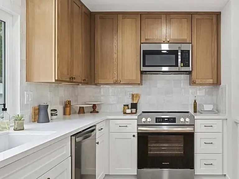 2708 Crownridge Ln — Photo 1