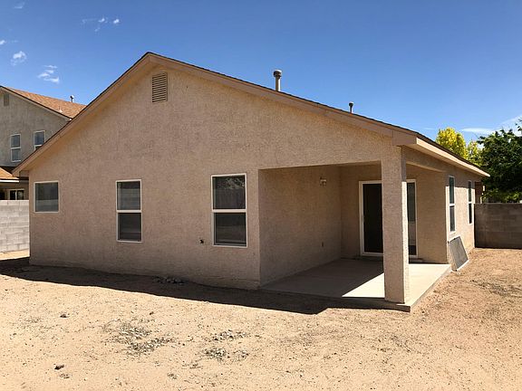 2nd image of 3226 Hunters Meadows Cir NE