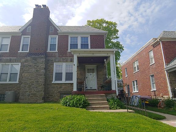 2nd image of 429 E Hortter St