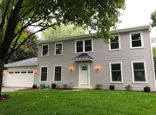 1269 Whitingham Cir, Naperville, IL 60540