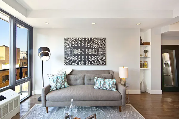 Rented by Compass | media 21