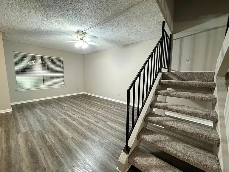 9502 Quail Village Ln — Photo 15