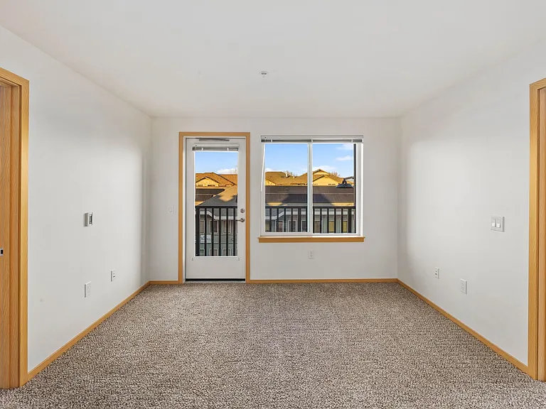Ovation at Meeker 55+ Senior Apartments — Photo 6