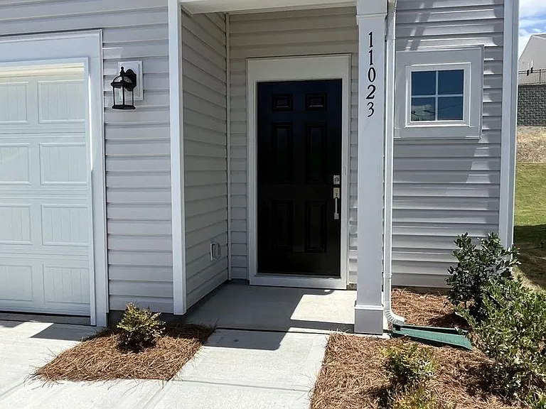 11023 Daisy Ct — Photo 2