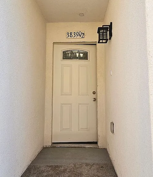 3839 Woodlawn Ave — Photo 4